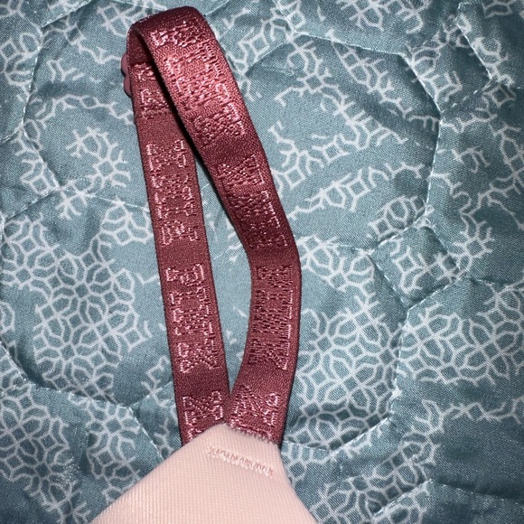 PINK Victoria Secret Bra - Picture 2 of 4